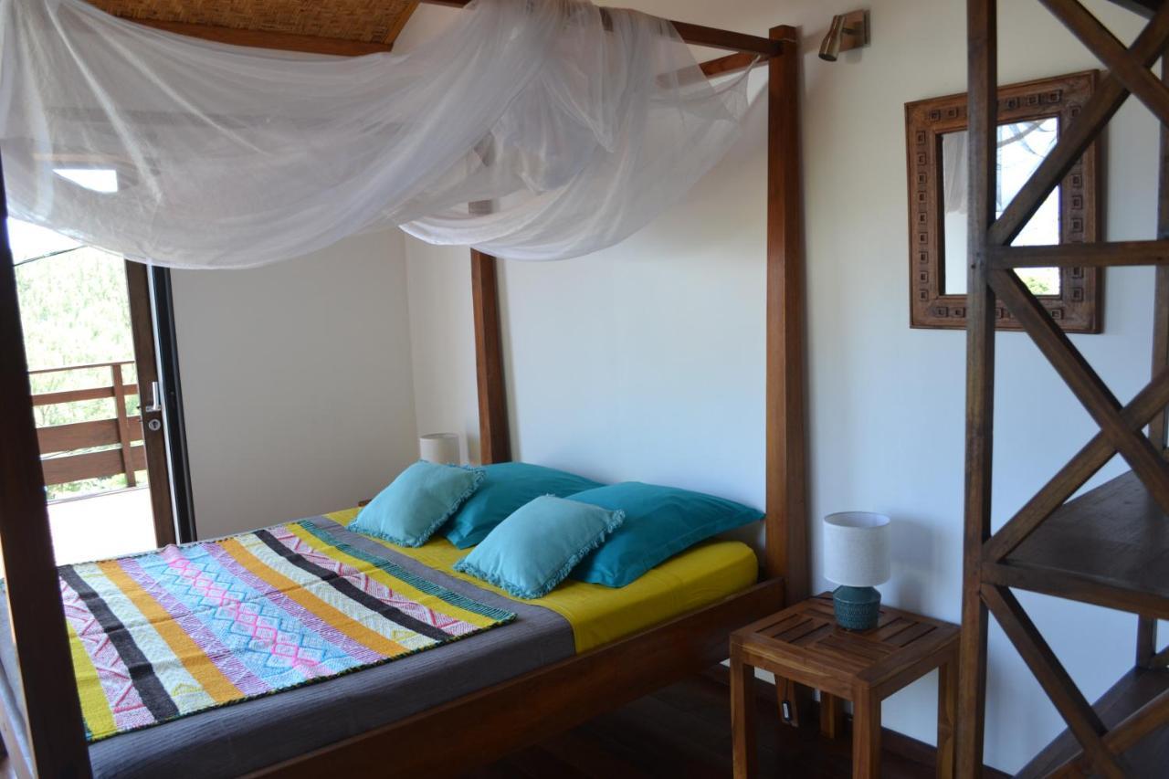 Villa Atypique Le Chat Perche De Grand Anse Petite Île Buitenkant foto